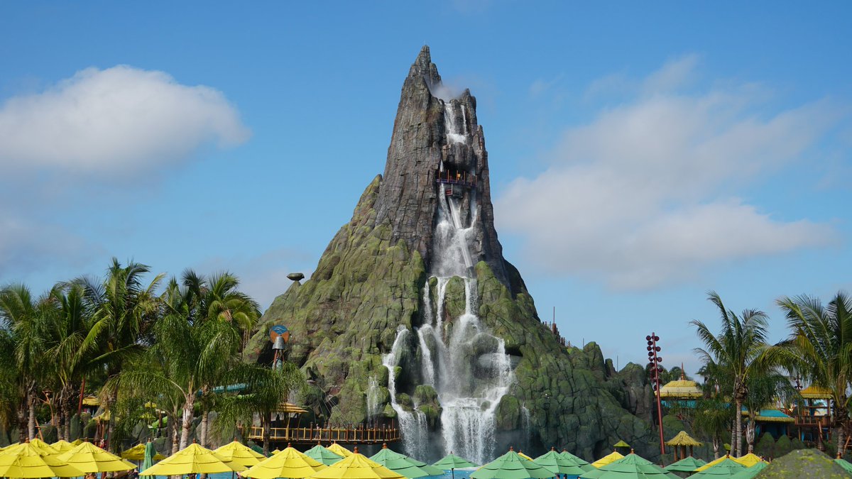 Volcano Bay: A Day Under the Volcano