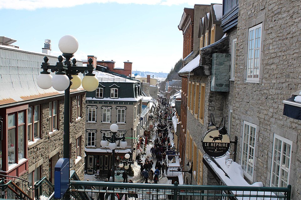 Old Quebec on Foot: The Walls, the Château and the Lower Town