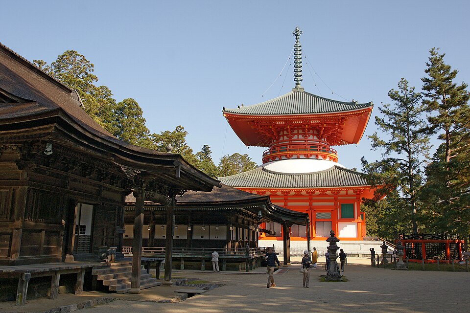 Mount Kōya: Okunoin, the Garan and a night in a temple