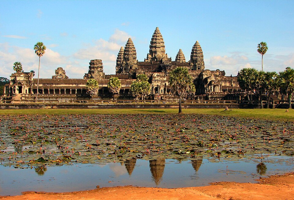 Angkor Small Circuit: Sunrise Temples in a Day
