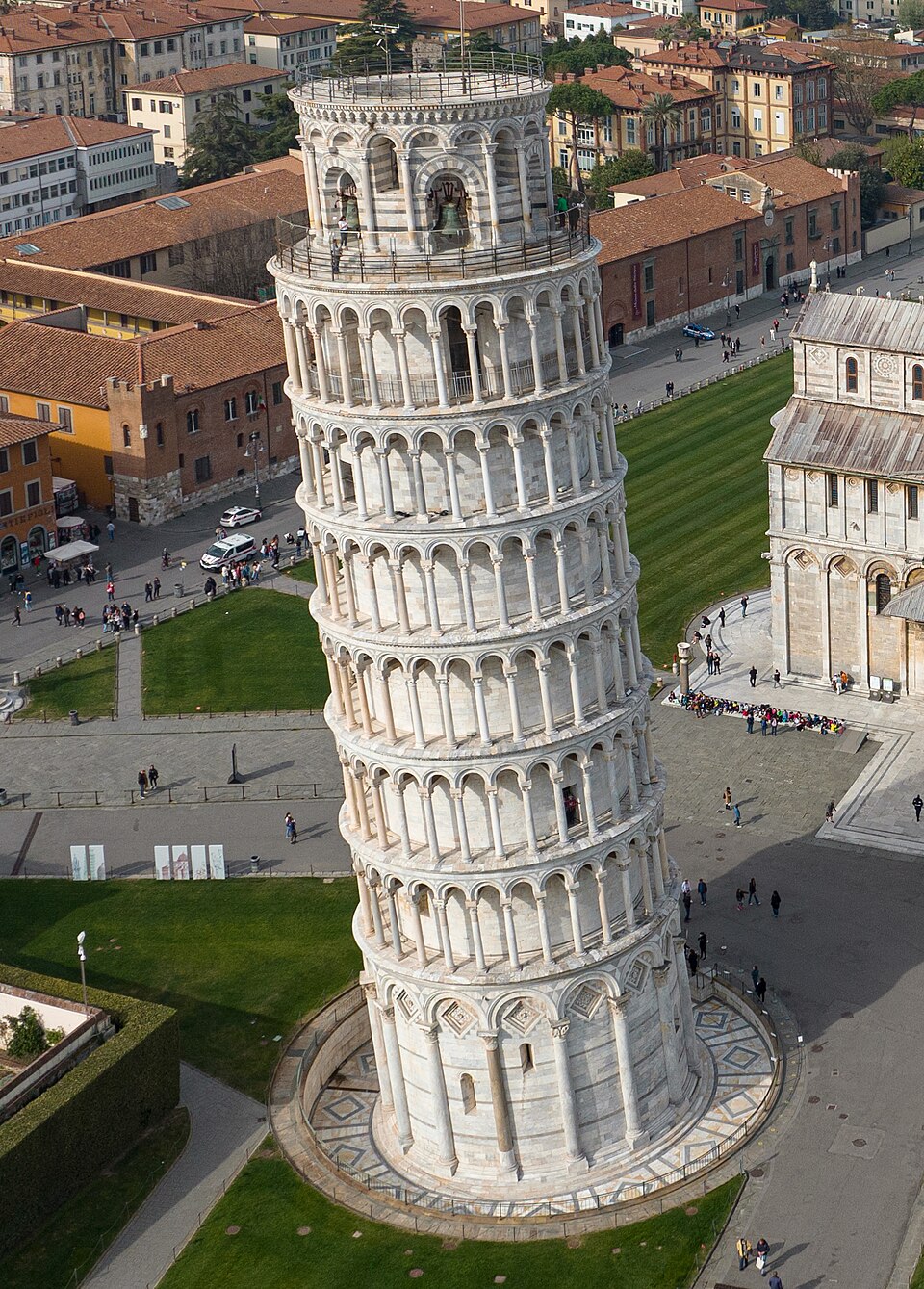 Pisa & Lucca: Two Tuscan Towns in a Day