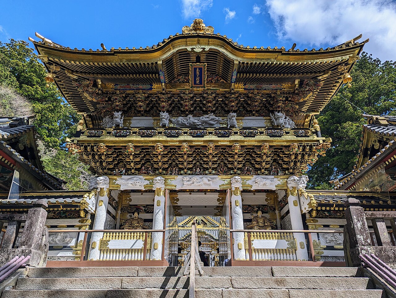 Nikkō: Shrines of the Shogun and the Kegon Falls